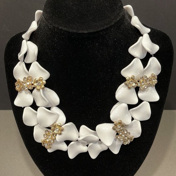 Unique White Necklace with Gold Flowers & Earring Set - Picture 2 of 6
